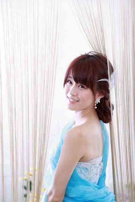 [台湾外拍性感mm]ID0152 6335387-20130524電機系女孩白白婚紗棚拍藍色情迷